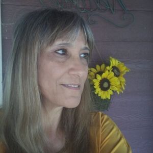 Meet your Posher, Dena